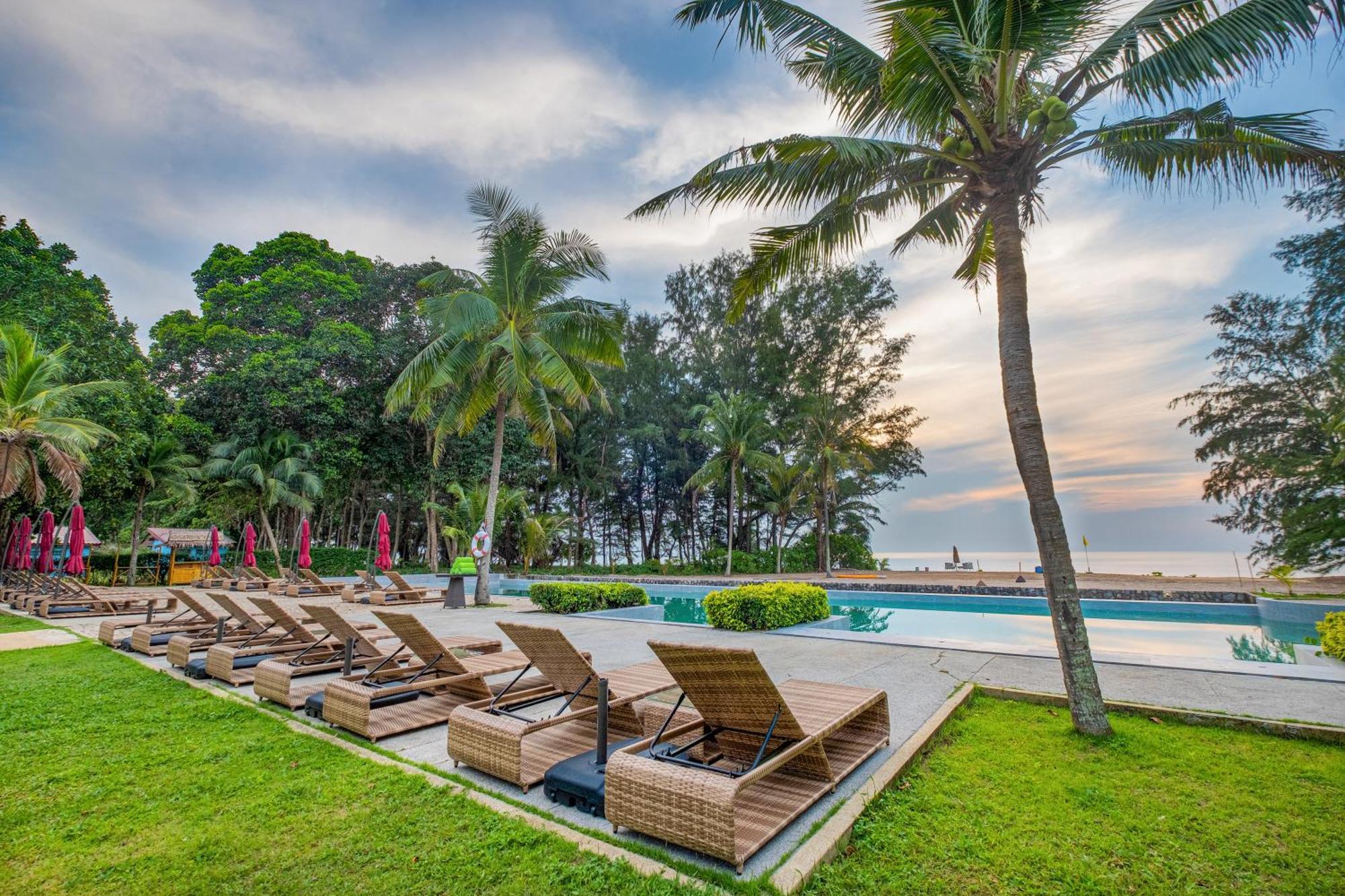 Estella Phuket Mai Khao Beach Resort Exterior foto