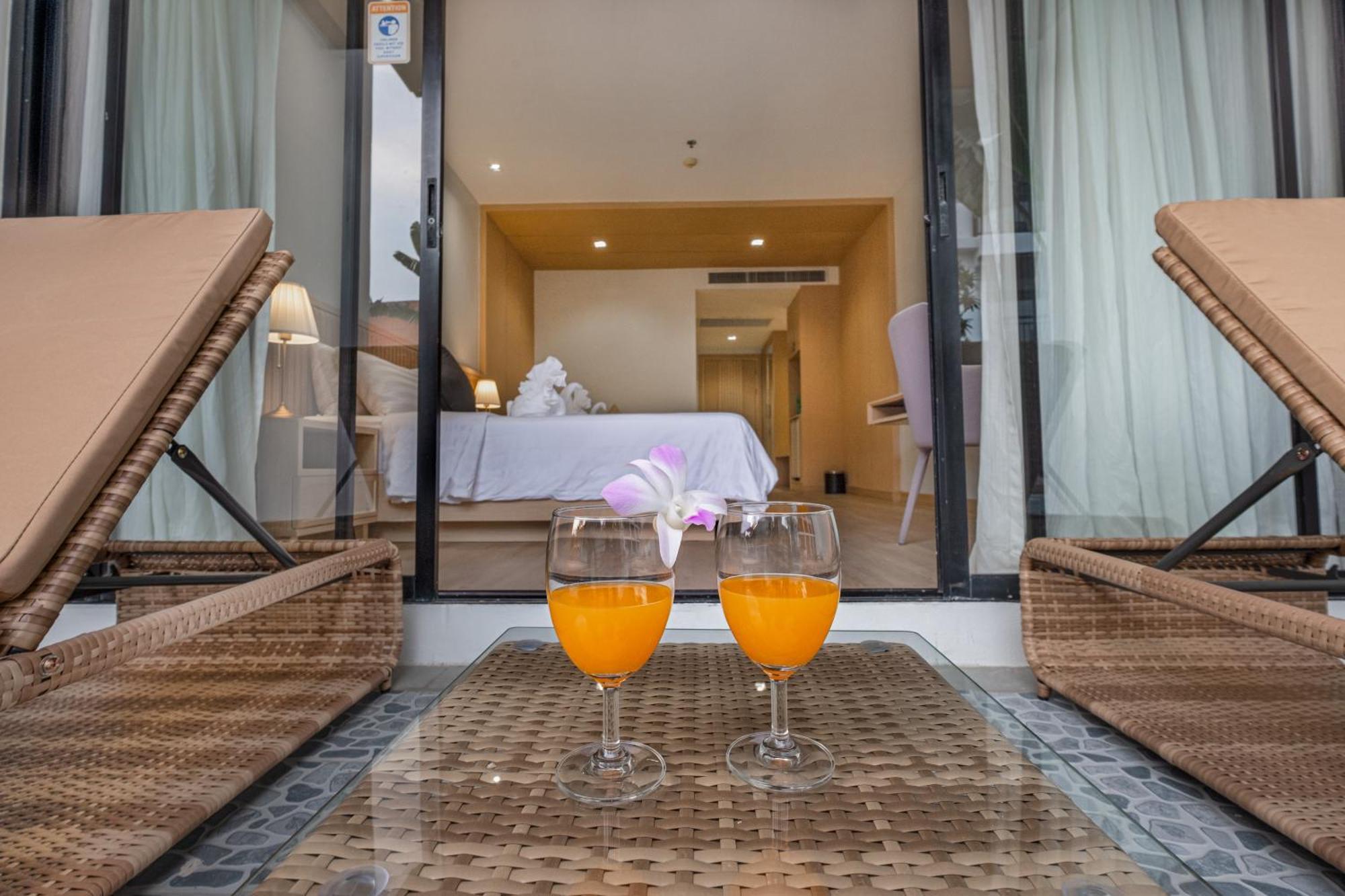 Estella Phuket Mai Khao Beach Resort Exterior foto